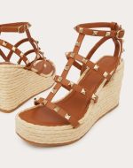 ROCKSTUD WEDGE SANDAL WITH CALFSKIN STRAPS 95MM - Image 2